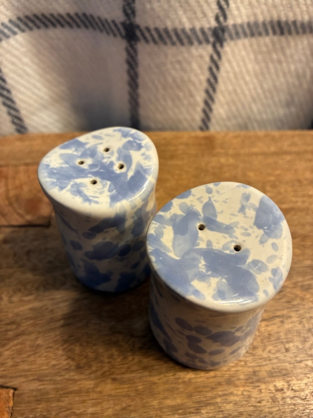 Bennington Potters salt and pepper - Picture 2 of 6